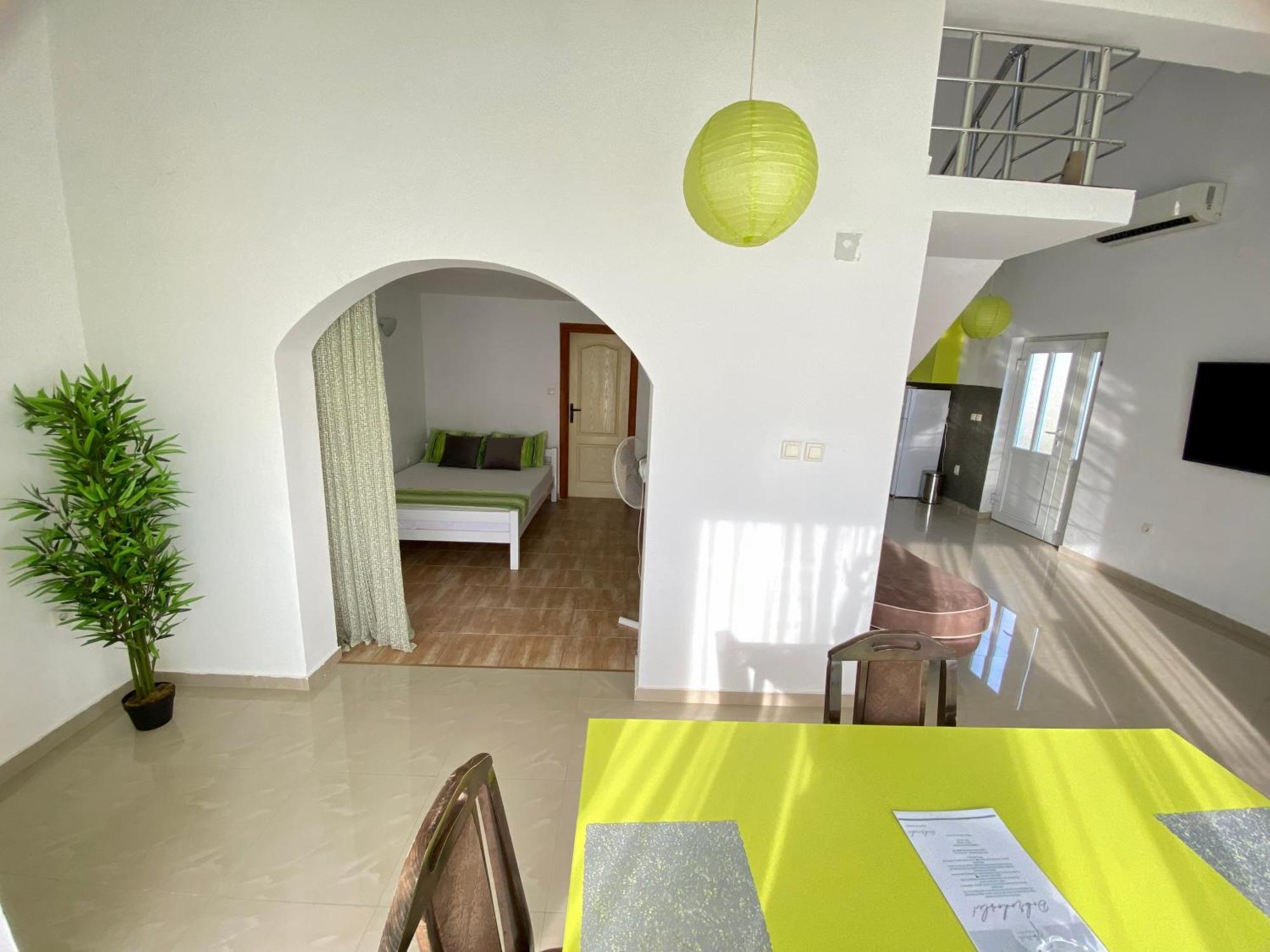 Banicevic Apartmani Thenovici Ngoại thất bức ảnh