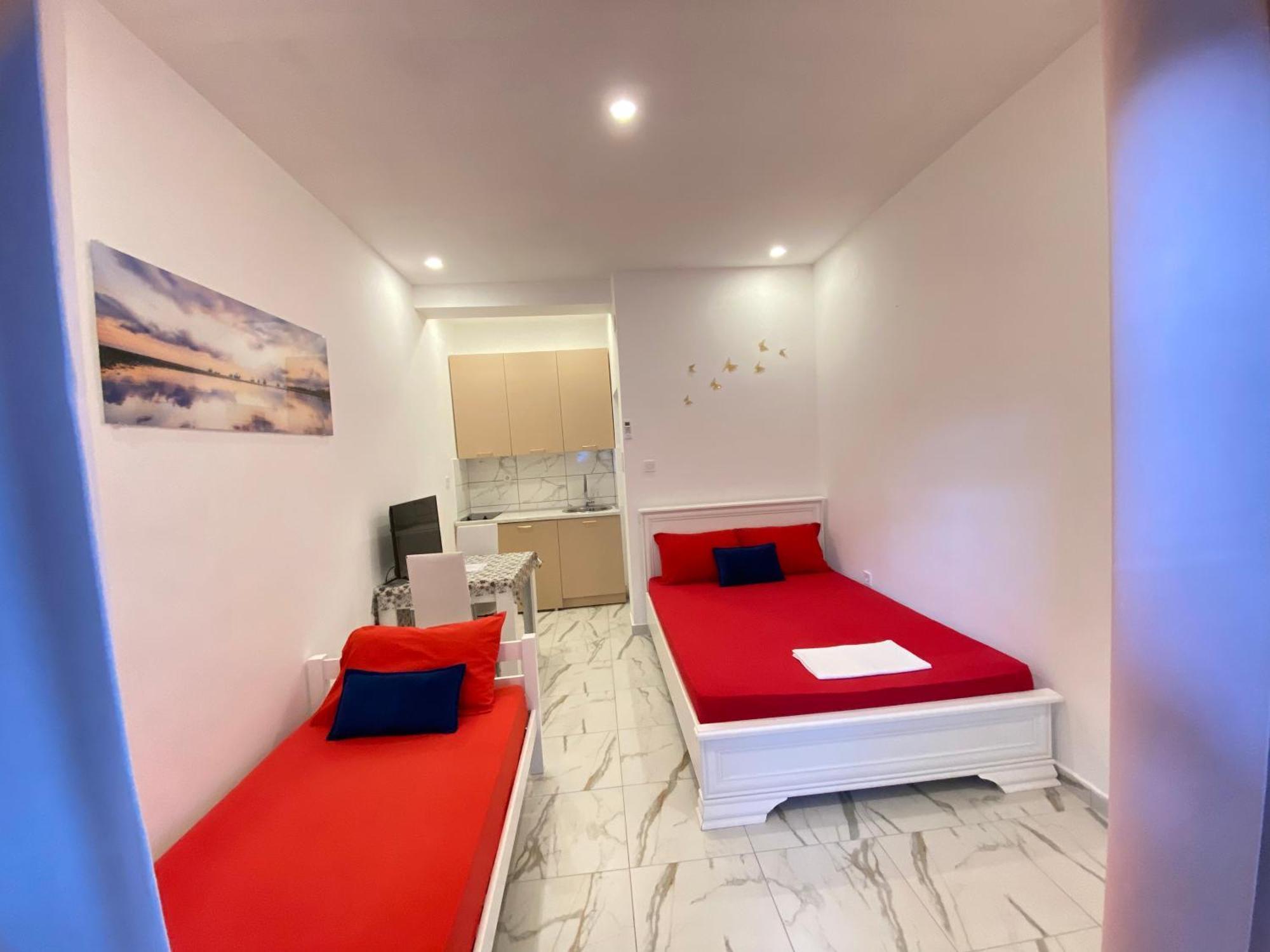 Banicevic Apartmani Thenovici Ngoại thất bức ảnh