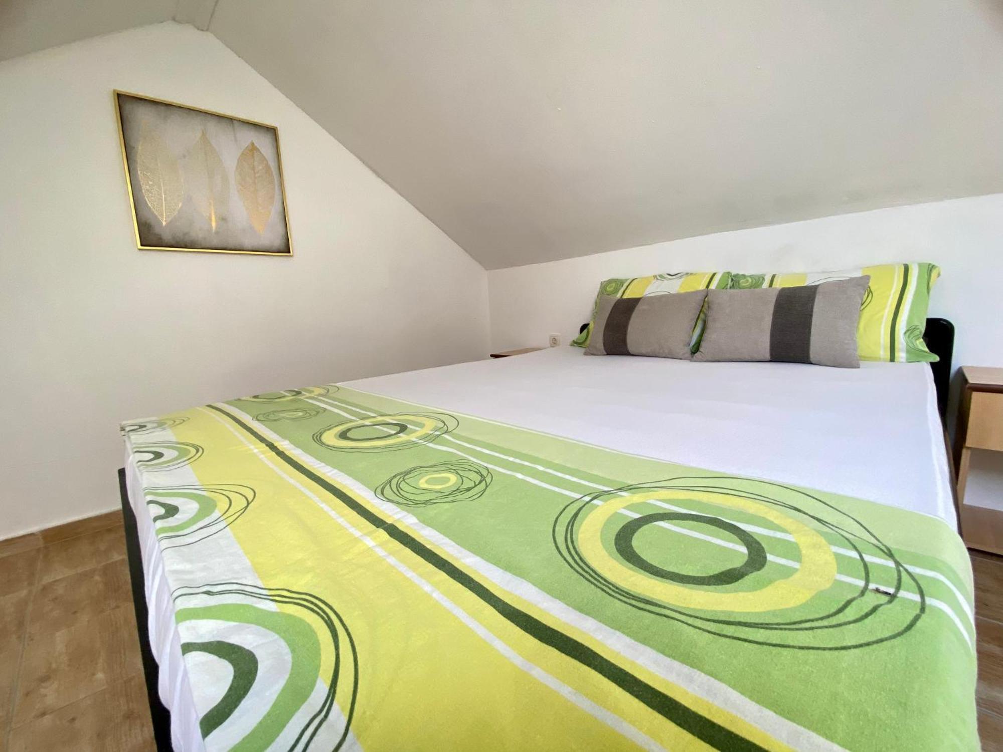 Banicevic Apartmani Thenovici Phòng bức ảnh